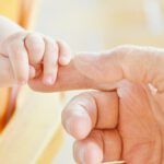 ¿Qué dice la Biblia sobre tener hijos en los últimos tiempos? Descubre la respuesta aquí
