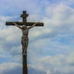 ¿Dónde dice la Biblia que María subió al cielo? Descubre el versículo clave aquí