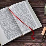 Descubre por qué agosto es el mes de la Biblia: una tradición que no puedes perderte
